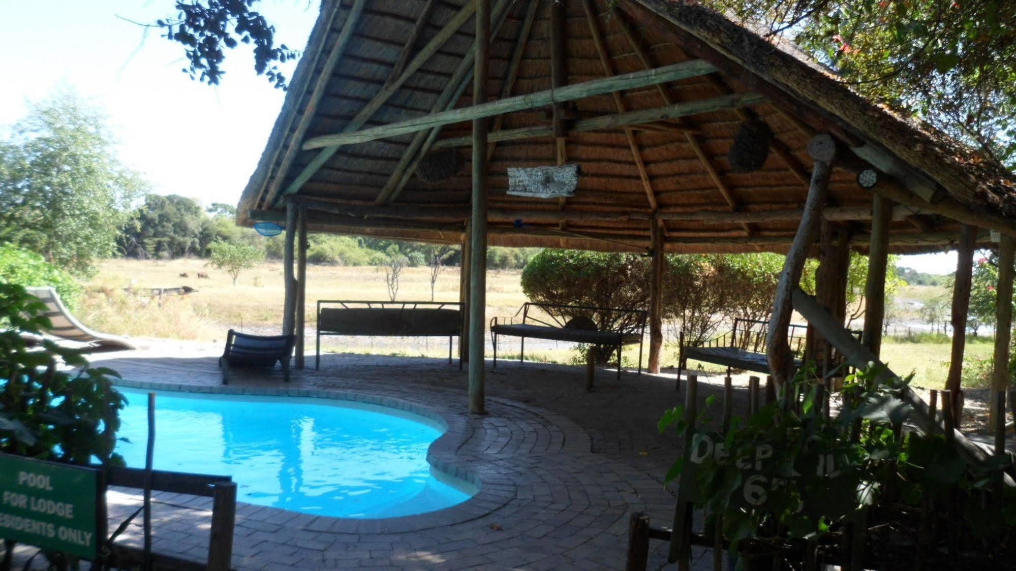 Okavango River Lodge Маун Экстерьер фото